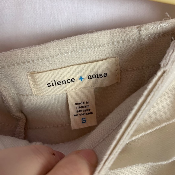 🏆 Silence and noise skirt - Picture 2 of 6